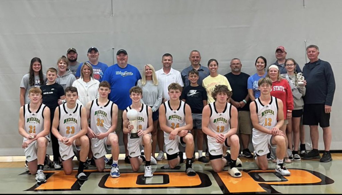 Congratulations, Clayton and Indiana Elite Orange 2026, Hoopz Showdown Champions! 🧡💚 Proud of these players and coaches going 6-0 on the weekend. We are blessed with this team and their amazing families!
