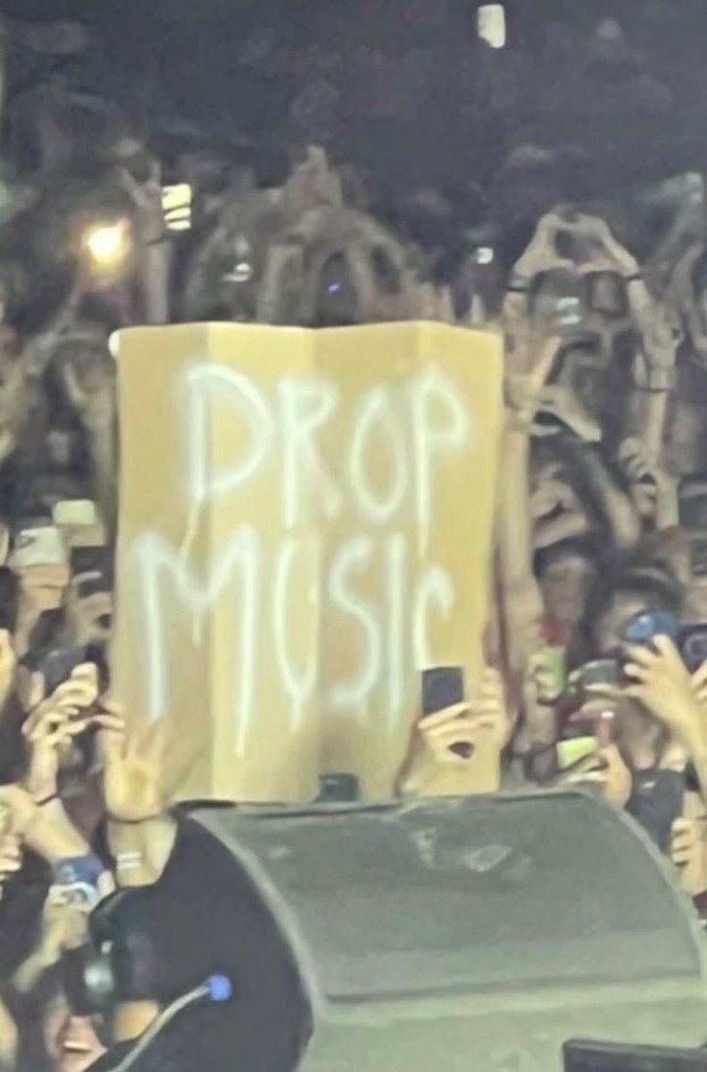 .<a href="/playboicarti/">.</a> it's time to drop