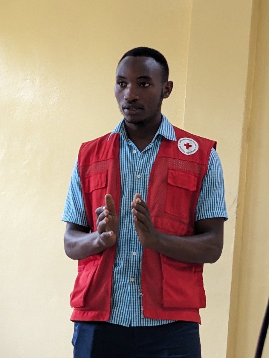 Gerishomugospel's tweet photo. To day, through @ScophRwanda one of departments of @medsar_rwanda,We had a marvelous event with @Rwandaredcross in first aid training at @Uni_Rwanda. We learned more about this family and we are really proud to be one of them. Thanks for these trainings, that's very kind of you. https://t.co/RlD5rokKKU