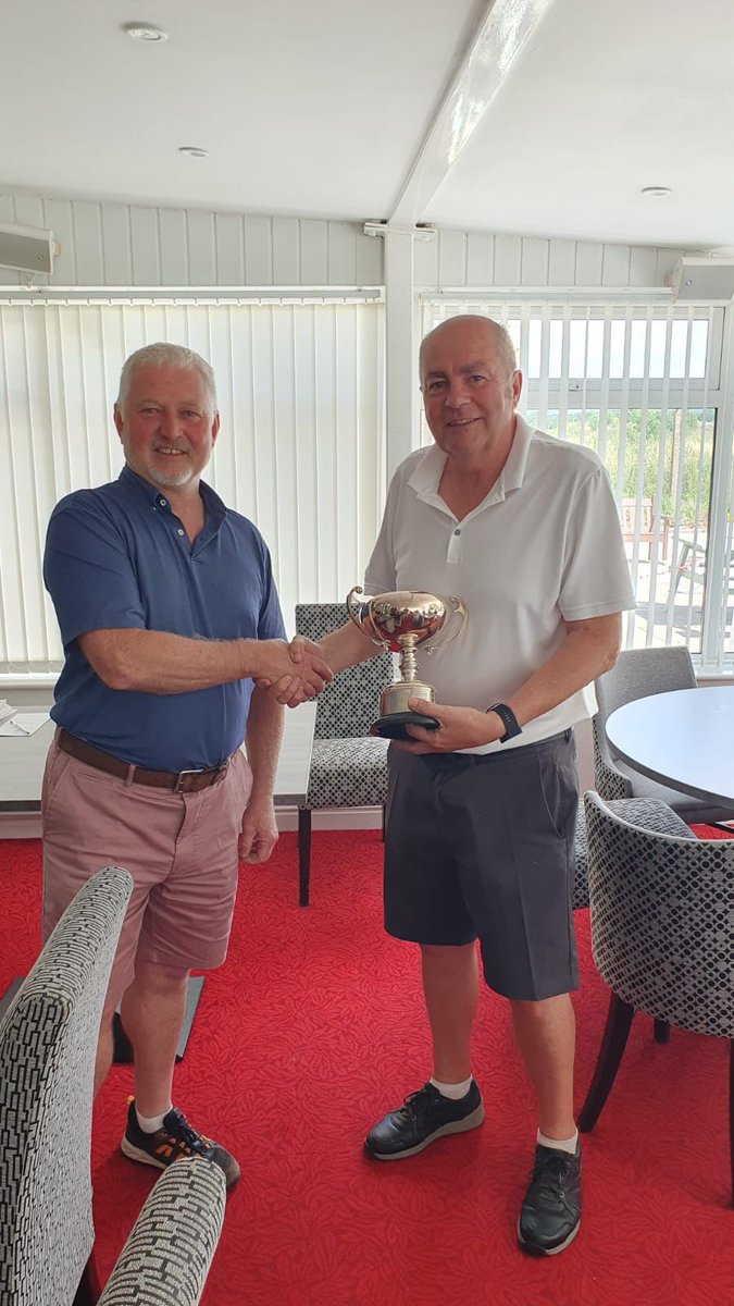 Avro Golf Club tweet media