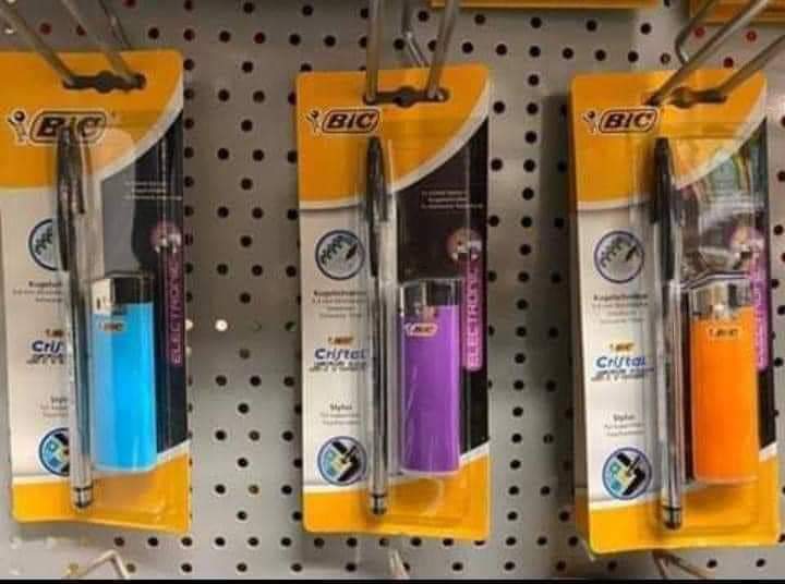 Completo viene con pipa y encendedor