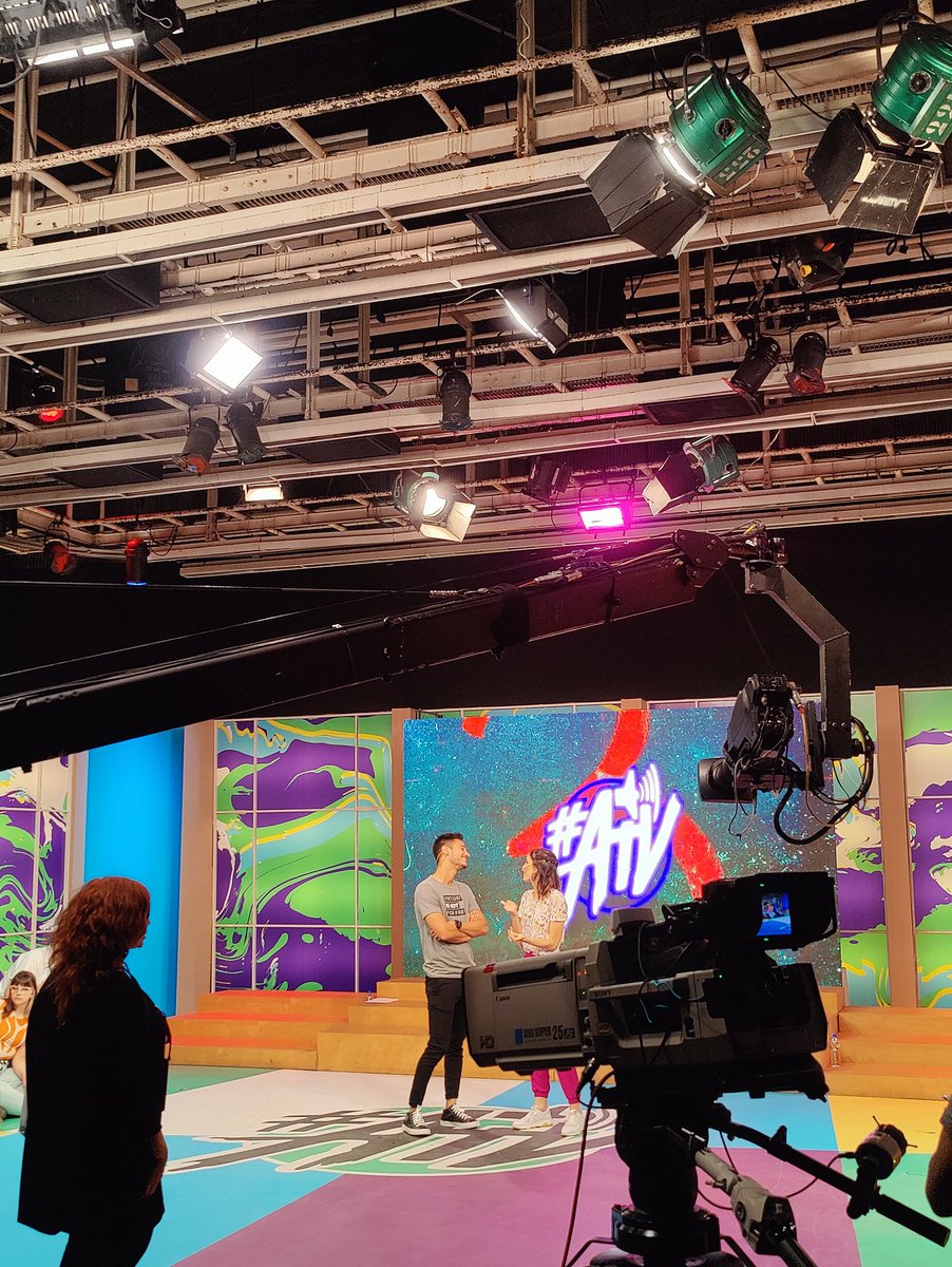EmiasBarakhian's tweet photo. Cuatro años llevamos haciendo este programa hermoso y tener el reconocimiento de un Martín Fierro es indescriptible. VAMOS ALTAVOZ, VAMOS COMODORO, VAMOS LA TV PÚBLICA. LLEGAMOS https://t.co/Pkb6YO5xbT