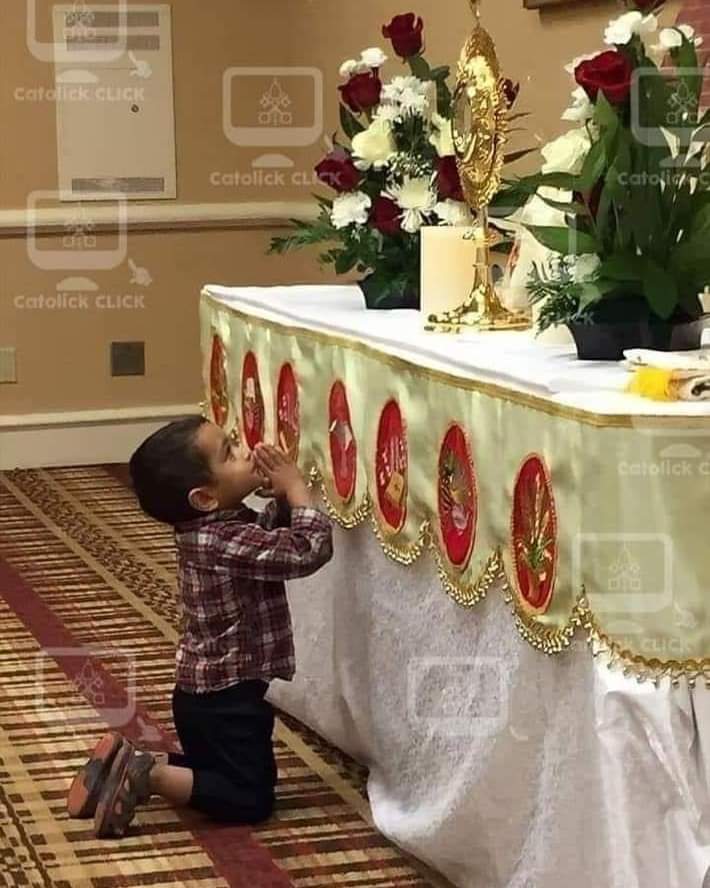 «Enséñale a tus hijos a orar, para cuando sus corazones estén rotos, ellos puedan ir a Dios y no al mundo.»