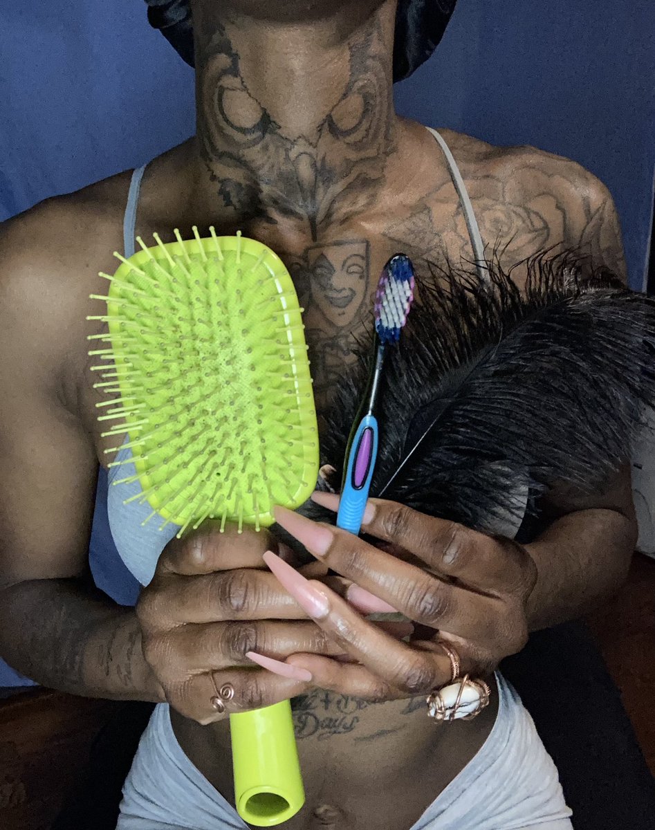 BirdisToes's tweet photo. Tattoos &amp; Tickle Sessions 😮‍💨

#Cricketcrush #Bugcrush #Crushfetish #Giant #Giantess #Giantfeet #feet #feetcontent #feetfinder #feetpicsforsales #feetseller #ticklee #tickler #tickletorture #tickleftish #tattoos https://t.co/j1MqgXKsqH