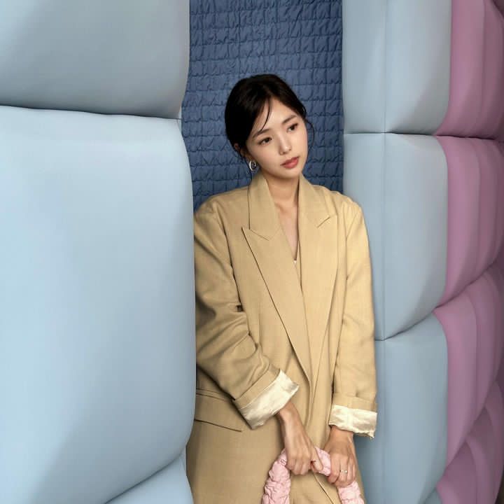 | #채수빈

♪ ♩ ♬ Happy Birthday to Chae Soo Bin ♪ ♩ ♬

#채수빈 #ChaeSooBin 
#생일축하합니다 #HBD #Birthday_cut #B_cut
#🎂 #🎉 #💛