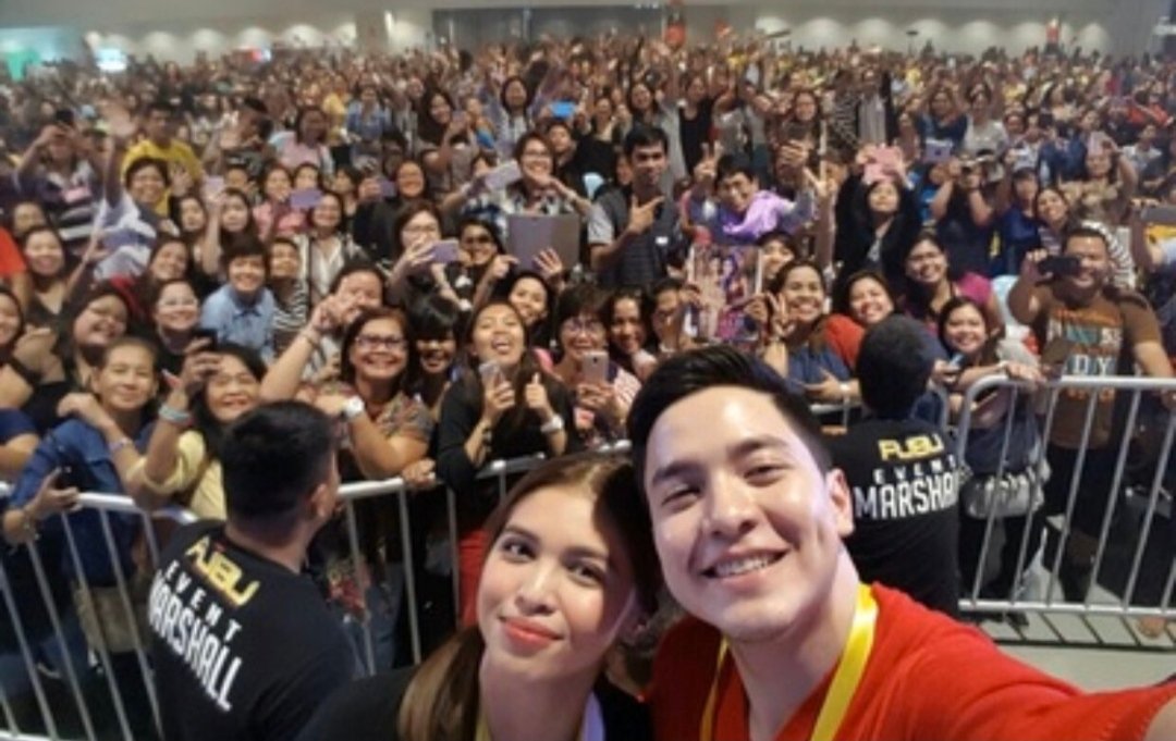 Prince_Omz_'s tweet photo. AKO AY MAY LOBO TUNE🥰

🎶PAMBANSANG SINGLE BOY,
NABUKING ANG LEFT RING

🎶TISOY INUTUSAN,
INTERVIEW AY SINGLE

🎶NAGALIT ANG NATION,
SA DENY NI ALDEN

ANG GASTOS NG NETWORK,
WALANG KIKITAIN🎶🤣😂

ALDUB PA RIN

#BOYCOTTGMAxTV5xTVJ852

NO TO SOLO PROJECTS

#BOYCOTTMZETxTAPExTVJ https://t.co/bbwB6Ns3no
