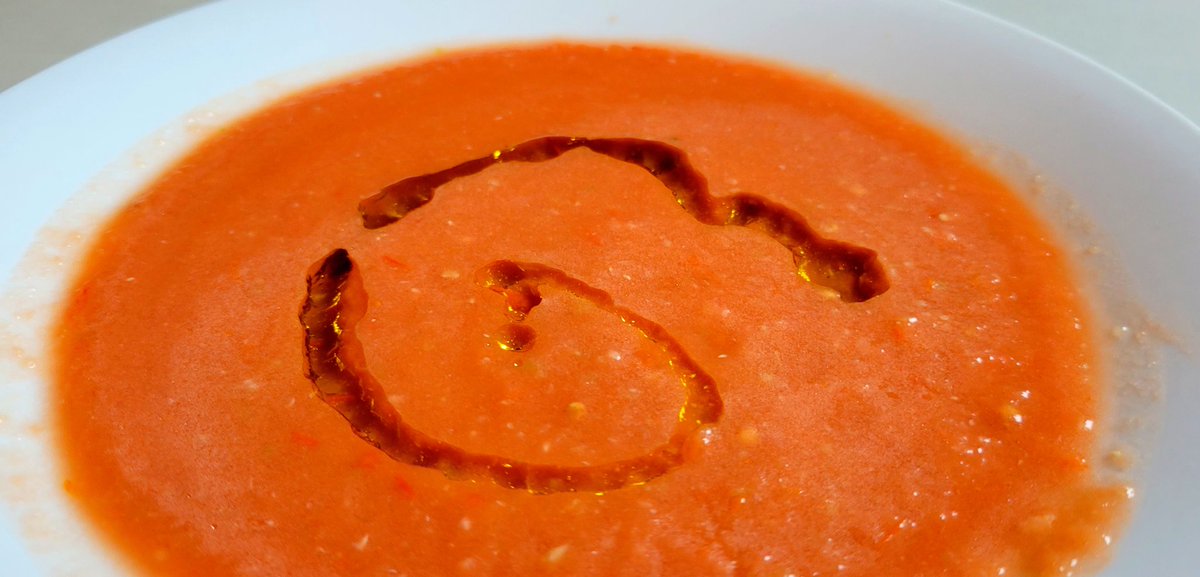 ErikHodgetts's tweet photo. First #gazpacho of the season, courtesy of some early ripe tomatoes from the #TompkinsSquare Greenmarket of @GrowNYC!
Looking forward to seeing what other treats the summer may have to offer... https://t.co/GhKJbfVrfp