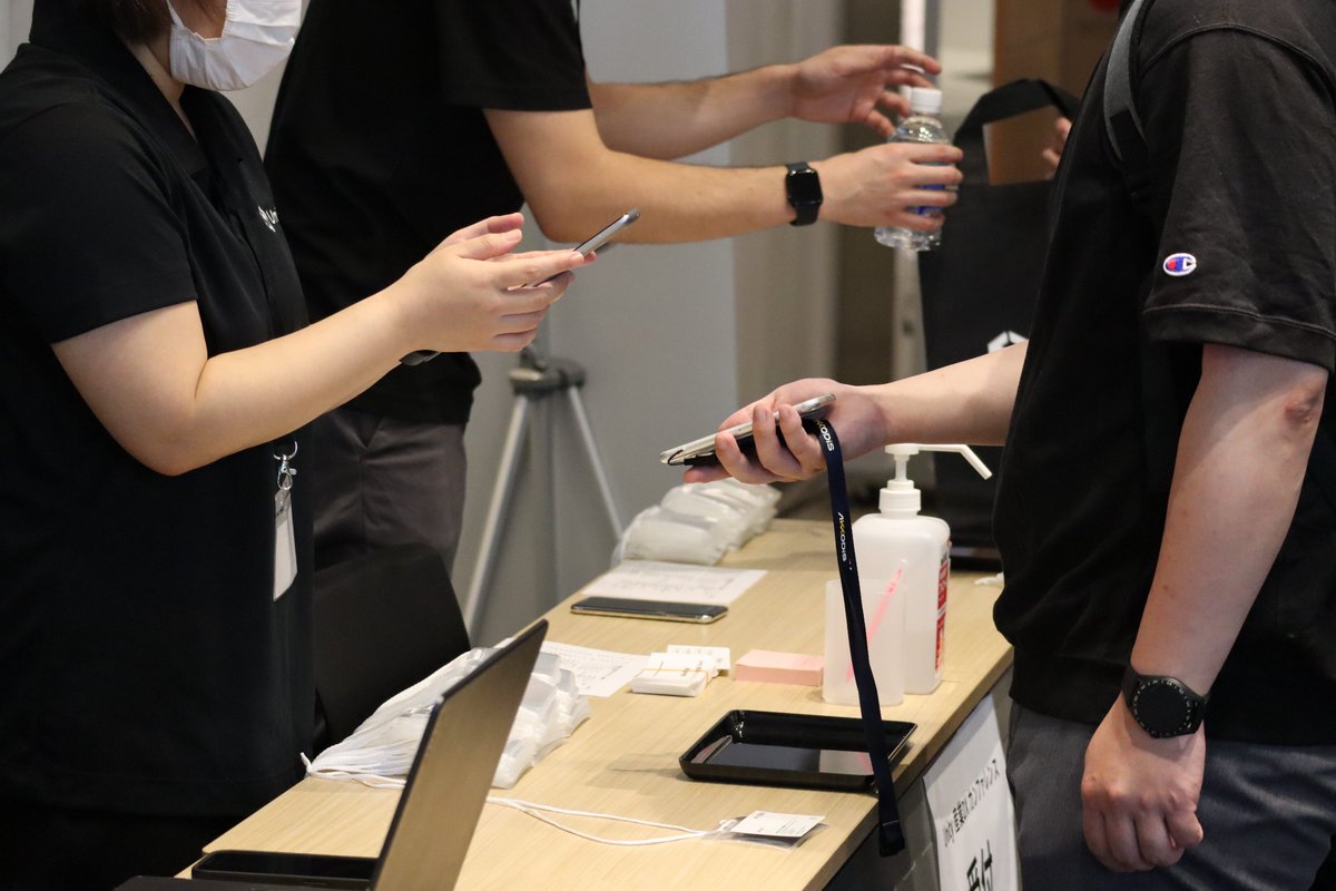 unity_japan's tweet image. 「Unity産業DXカンファレンス」には開場前より多くの方々にお集まりいただいております。会場ではセッションの他にデモ展示を多数用意しております。 #Unity産業DX