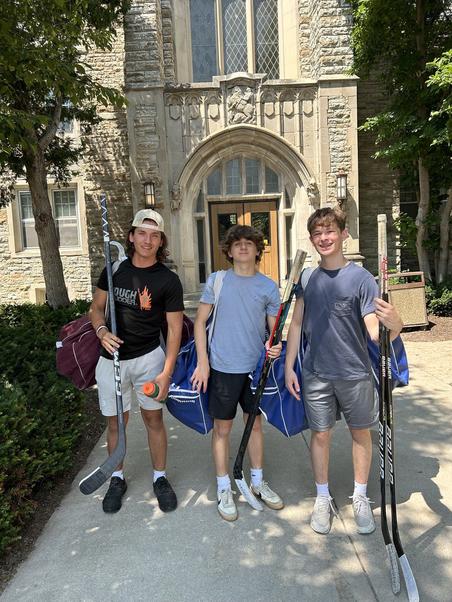 clawsoncape's tweet photo. Great first day at @shattuckstmarys hockey camp….. https://t.co/Ioldgja3QX