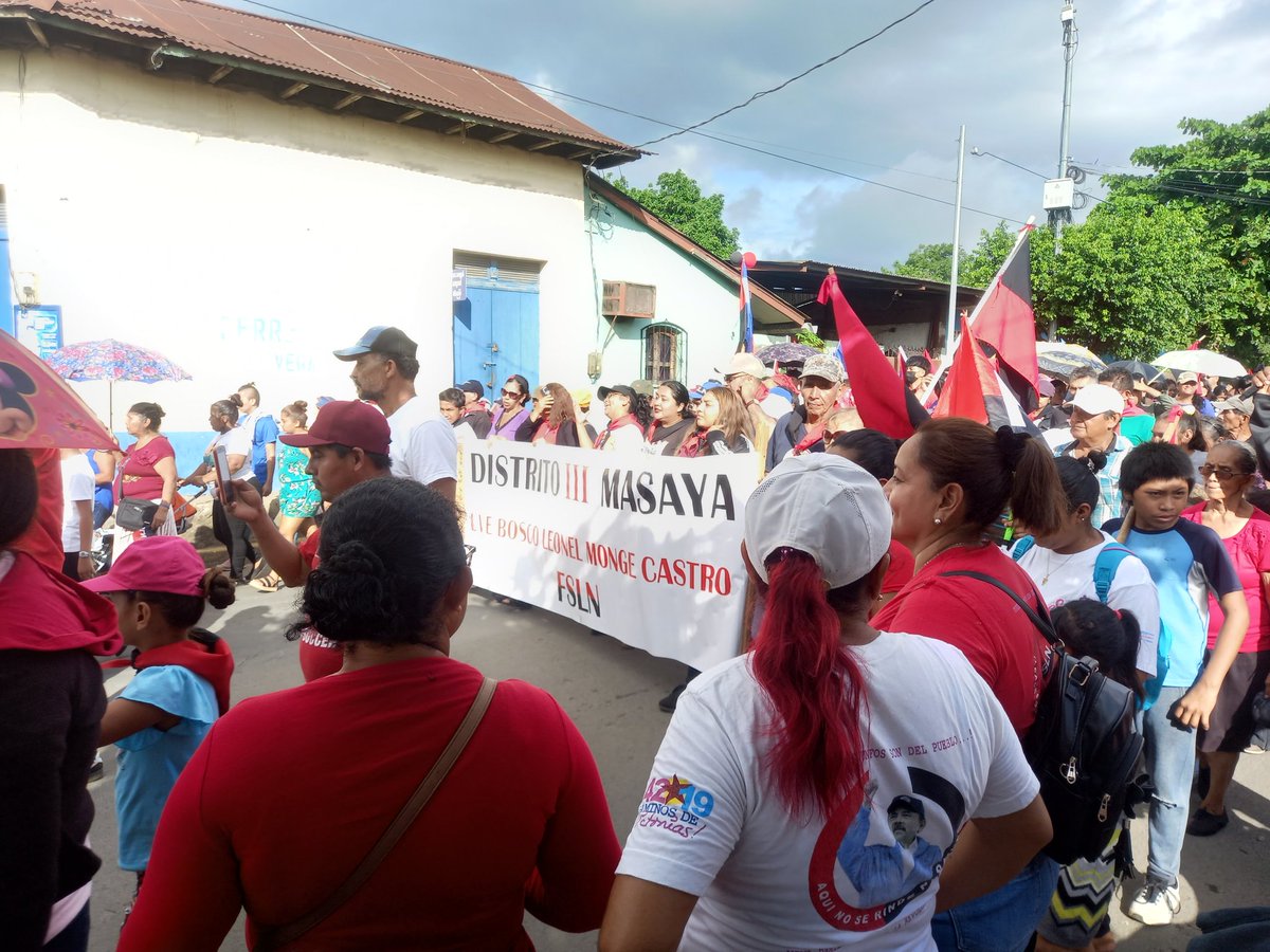 AmandaVegon's tweet photo. En Masaya caminamos por nuestros  heroes y martires de la Revolución.
#4419SiempreVictoriosos 
#4419SiempreMasAlla 
#4419VivalaRevolucion https://t.co/abahuLGMRI