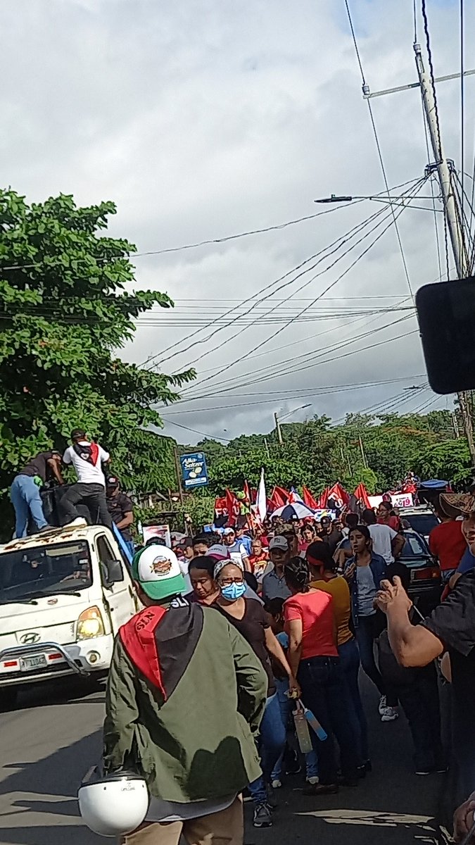 AmandaVegon's tweet photo. En Masaya caminamos por nuestros  heroes y martires de la Revolución.
#4419SiempreVictoriosos 
#4419SiempreMasAlla 
#4419VivalaRevolucion https://t.co/abahuLGMRI