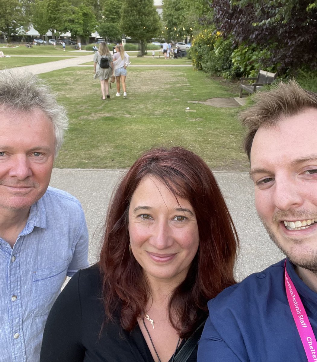 A Cheltenham trio past and present. All good wishes to ⁦@michael_duffy_⁩ for his #cheltmusicfest launched this weekend and to ⁦@leksi_p⁩ for her ⁦@3choirs⁩ later this month. The ⁦@carice_singers⁩ concert earlier was outstanding.