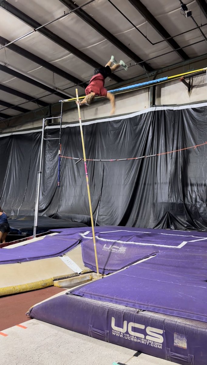 Seth_burns08's tweet image. 2nd day back to 6L (12 steps) getting it dialed in! Close attempt at 15' but depth isn't there yet, soon!
@AllatoonaTrack #AGTG #fspv