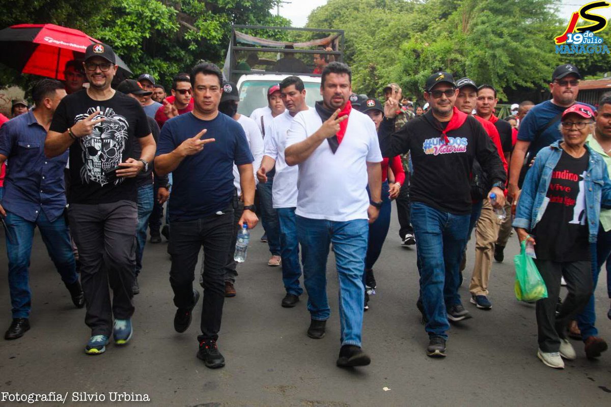 JS19JManagua's tweet photo. Con espíritu revolucionario capitalinos se reunieron para participar de la gigantesca caminata para rendir homenaje a los héroes y mártires en celebración al 44/19
#JsManagua 🔴⚫️ https://t.co/KPlidkqDfy
