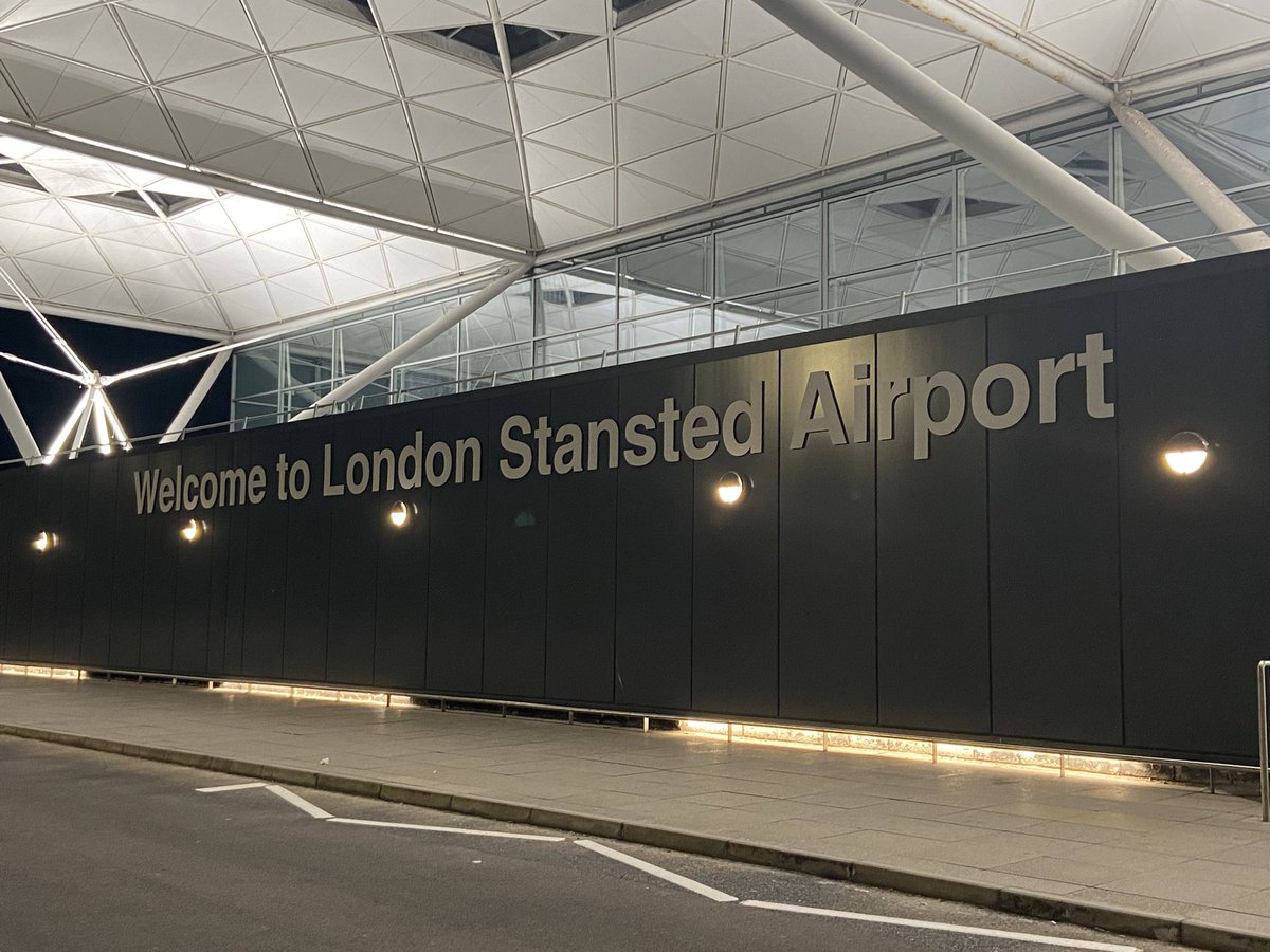 After an hour delay, I have finally arrived in #London!