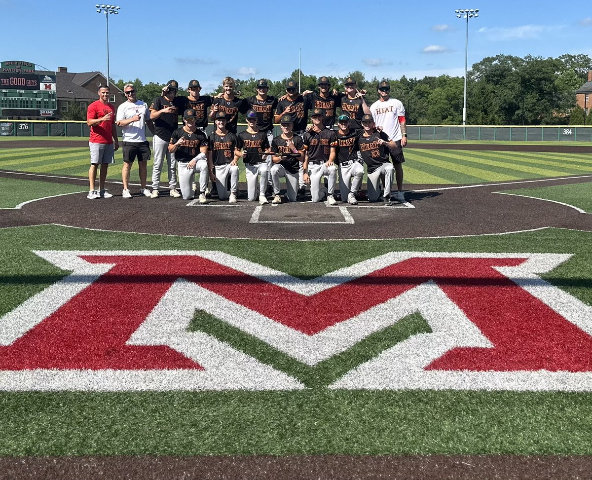 OhioHeat2024's tweet photo. College Showcase 2 Champs! Entering bracket play as the #3 seed, knocked out the #1 seed for the championship win.
@heat_ohio @JGatesPG @PBROhioScout 
#uncommitted #cabaucmia https://t.co/zhE69WDFbe