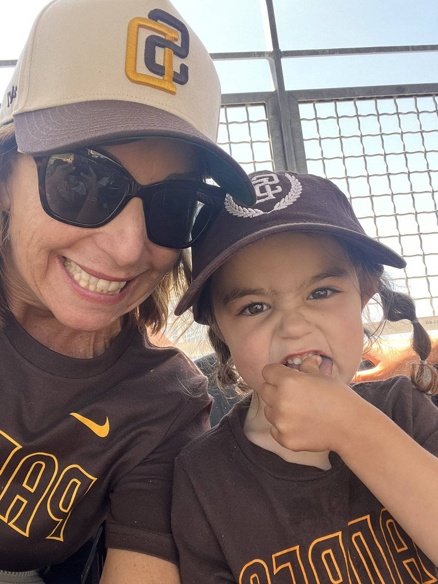 mrsohusky's tweet photo. #BringTheGold https://t.co/2yIofYQZnu