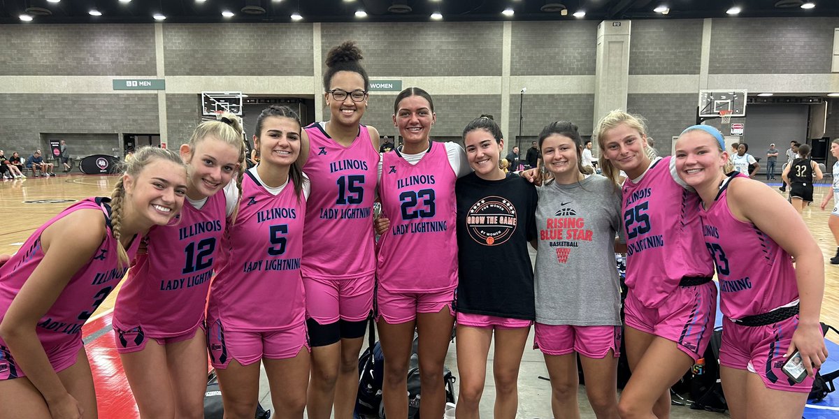 LadyLightningIL's tweet photo. 2024 IL Lady Lightning S40 Seberger defeats 2024 Shock Basketball S40 65-45! Great start at the Run 4 The Roses Championship. Keep up the hard work- never quit. @gracegambotz 18 points
@dscully23 13 points @elinobrien19.  11 points #ladylightning @TFNsRun4Roses @SelectEventsBB https://t.co/qzZpE1aouG
