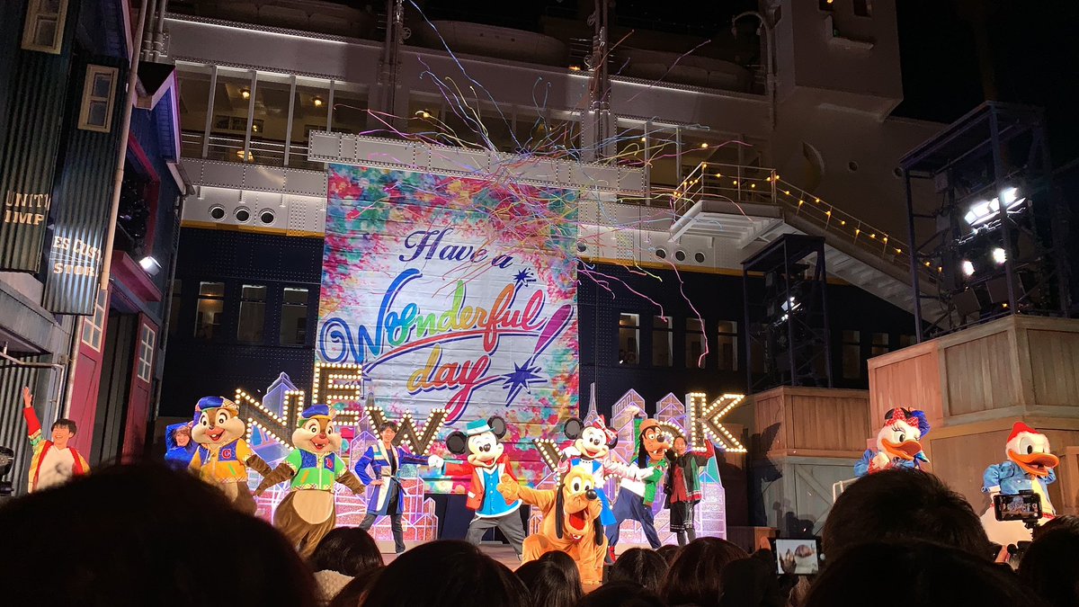 18hny710's tweet photo. #ハロニュ5周年🗽

沢山の思い出が出来た大好きなショー。

TDL40周年をハロニュでお祝いしたかったなぁ……(まだ言ってる← )

ハロニュが大好きな人たちと、
DSSでハロー、ニューヨーク！が観れる
その日まで…！👋 https://t.co/sjisSzOB4S