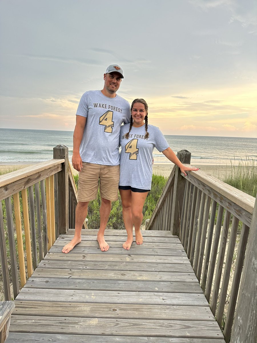 Linds_Gordon's tweet photo. Happy draft day @lowderrhett 🫶🏼 SO proud of you &amp; sending our love from the OBX! #MLBDraft @TylerDeeGordon https://t.co/7sU8yVzzjL