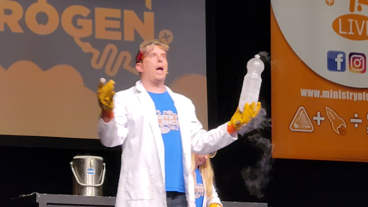 chrisum83's tweet photo. Forget music festivals, we were having science fun on Saturday afternoon in glasgow, @MinistryScience live with @NicNak710 https://t.co/ZXIczrcAjj