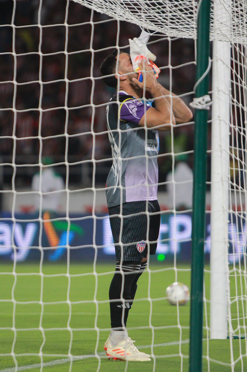 JuniorClubSA's tweet photo. 🤩🦈¡GRACIAS CAP1! ❤️ https://t.co/4SEWMmUfFV
