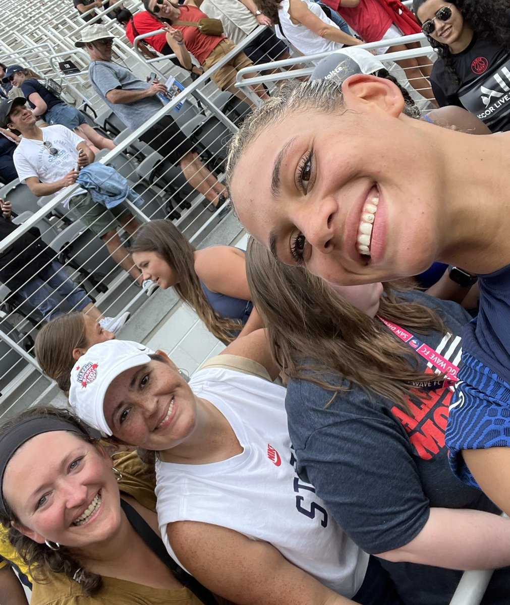 beachta1's tweet photo. So amazed by @WashSpirit s own @trinity_rodman today!!! #winwithtrin https://t.co/hsEAuG73R7