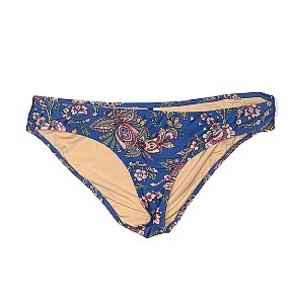 So good I had to share! Check out all the items I'm loving on <a href="/Poshmarkapp/">Poshmark</a> #poshmark #fashion #style #shopmycloset #newdirections #hottopic #jcrew: posh.mk/ko75WYfWiBb