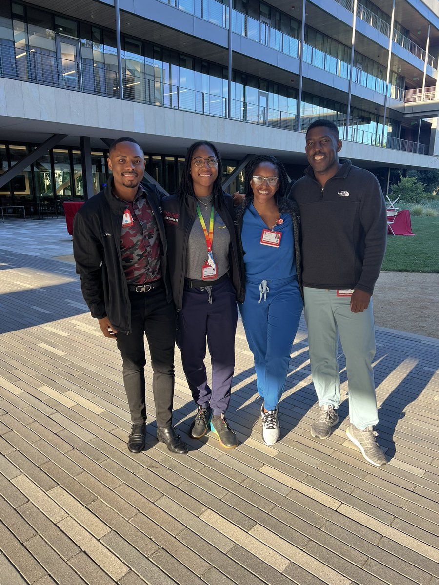 Amazing reunion and conversations with the visiting SCORE (funded UIM clerkship) students @StanfordODME @StanfordCTSurg @StanfordPlastic @StanfordEMED As a SCORE Alum it’s amazing to see the great community it has allowed me to create! #representationmatters @ZacharyBWhiteII