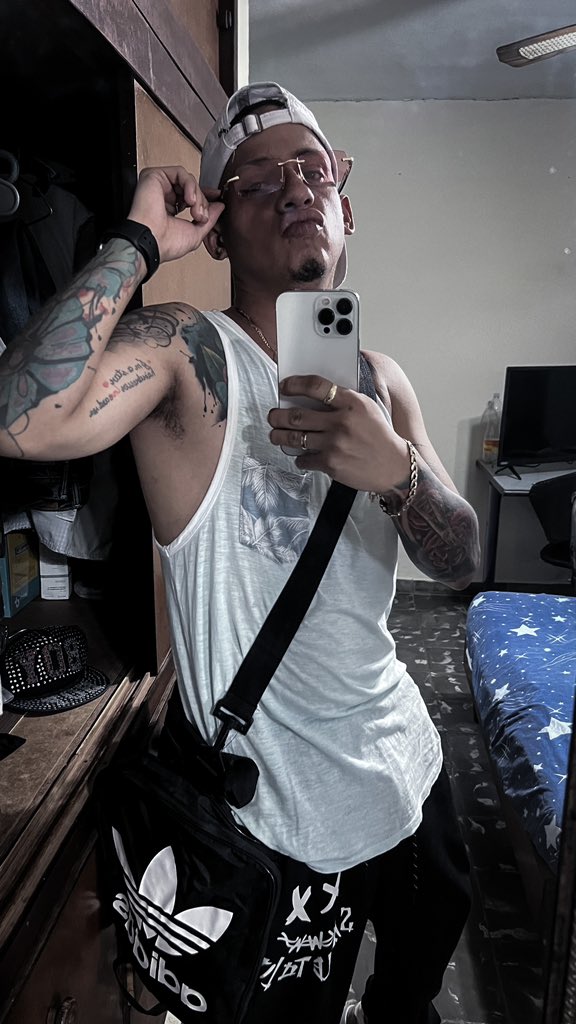 amontejocastro's tweet photo. Pa la Calle pero con mucho calor 🥵 🔥 https://t.co/XmHT1uSRIt