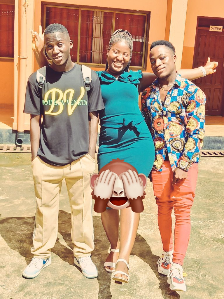 School Mood 😍😍😍
Thomas P Fallah University College 🇱🇷