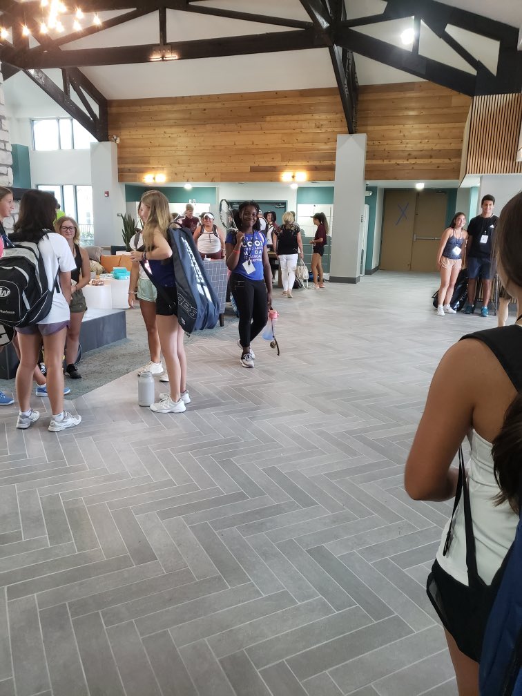 Coach Flores tweet media