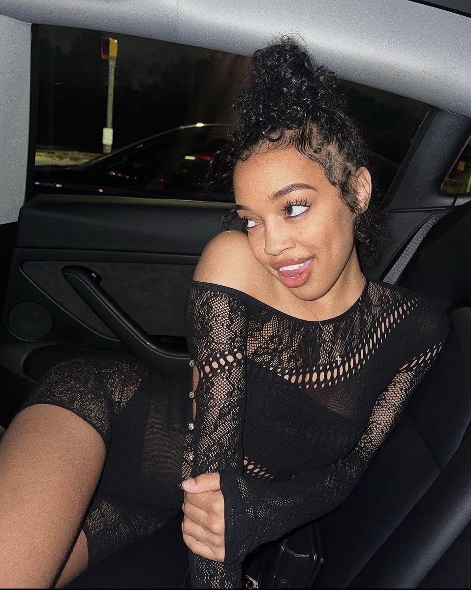 RICHARDM1LLIE's tweet photo. — picture me on the passenger side of ya ride. #single https://t.co/6d8QD6AHgL
