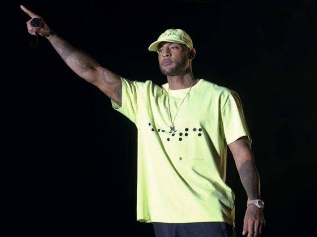 92secondesPRT's tweet photo. 🚨 BOOBA réagi à l'annulation du dernier jour de festival les ardentes et son concert :

« Vraiment pas cool cette annulation, ON SE VENGERA 🏴‍☠️» https://t.co/zWQaPydTBE