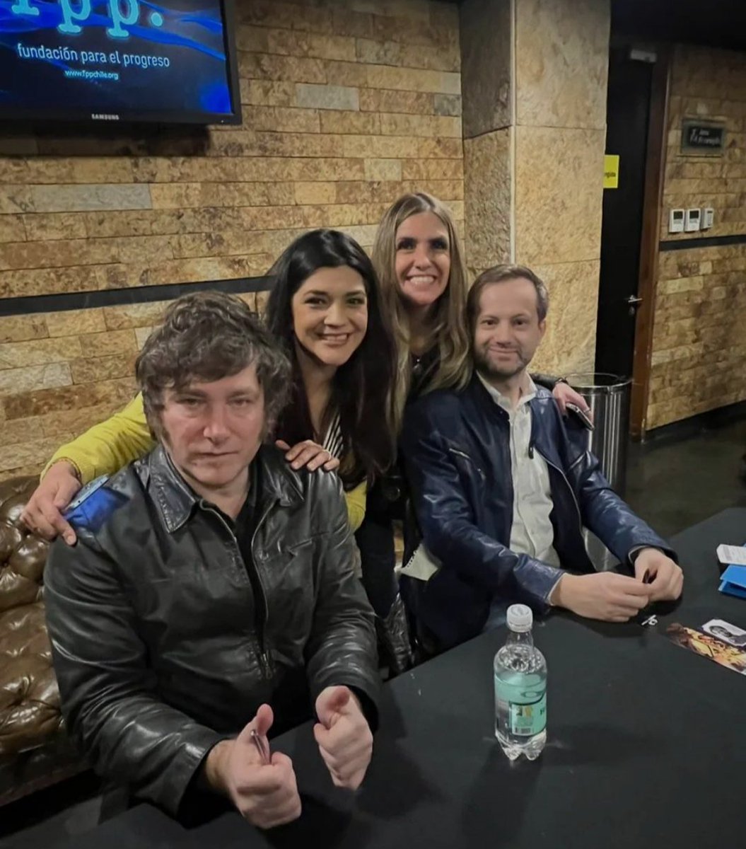 ElirodriguezPDG's tweet image. El gran momento de la semana junto a @JMilei @AXELKAISER @merbi2 #fpp #mileienchile