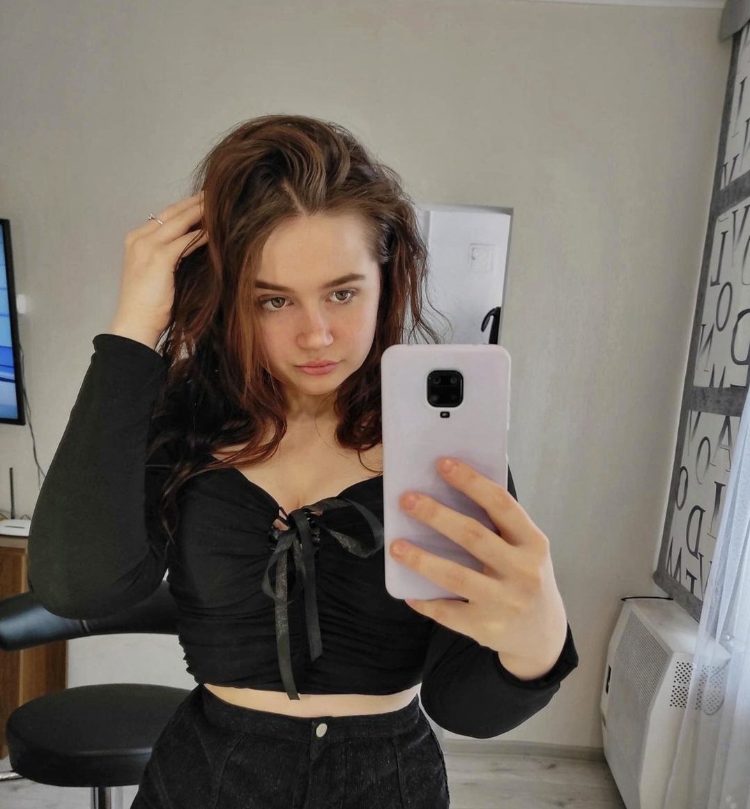 Jennifer3554's tweet photo. Me🫣 going out with no makeup. ���😅

#bbcpresenter #onweer #อิงล็อต #JawanPrevue #Happy10thAnniversaryARMY #KingTheLandEp7 #Beyonce #JawanTrailer #FukraInsaan #BEYOND_THE_STORY #fashion #look https://t.co/VKjEOjmzyz