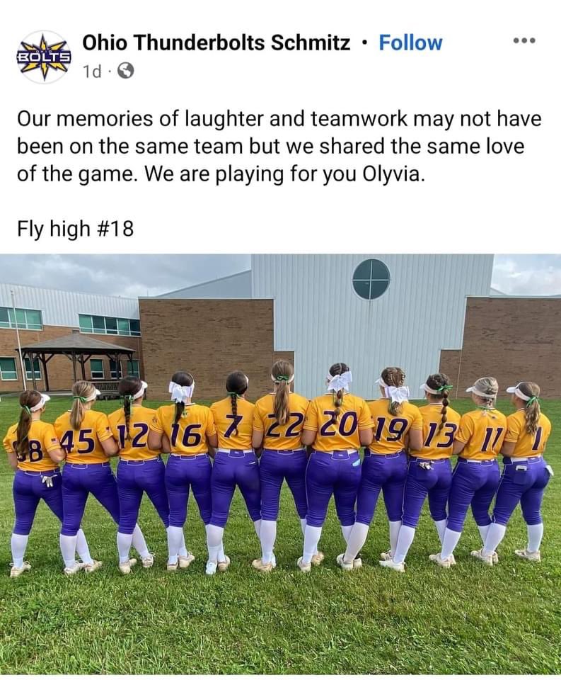 We lost a sister of one of our athletes to soon this past week. As everyone knows a softball team consists of one big family. This weekend through all the hurt, and sorrow we were held up by others. With full hearts we say a giant thank you to the softball community. 
Go green 💚