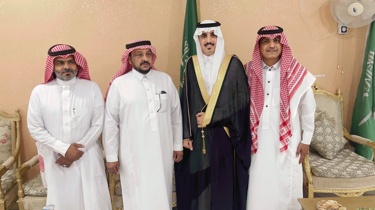 ShasarahMosa's tweet photo. بأسمى آيات التهاني والتبريكات نبارك للعريس 
سالم. بن  سعيد  ال مفلح   العيسي بمناسبة الزواج  .
 بهذه المناسبة تتقدم بأصدق التهاني والتبريكات للعروسين وتتمنى لهم التوفيق وحياة زوجية سعيدة وبارك الله لهما وبارك عليهما وجمع بينهما بخير.. https://t.co/usGGww4hqw