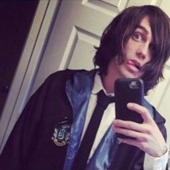 phunxintended's tweet photo. face reveal no se asusten https://t.co/Giug4CRpNN