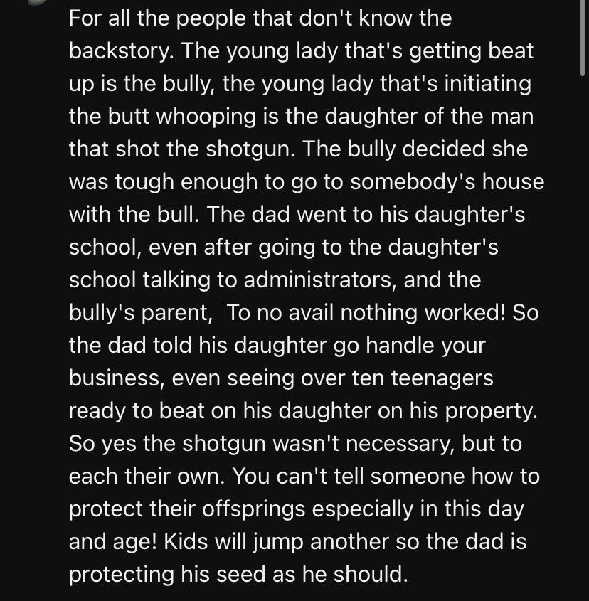 rawfightpage's tweet photo. GIRL BEATS UP HER BULLY (you know it’s a hood fight when there’s gun shots in the background 😭)) #fight #girlfight #hoodfight #ghettofight #viral #fight #whooped #knockout #fighting #fightvideos #fights #fightpage #viralfight   >>>>>>>>>>>>BACKSTORY⬇️ https://t.co/Y3xXmRIerW