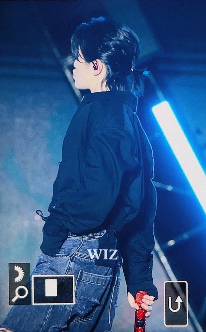 WIZ_1122's tweet image. 230709 TMEA 

꽁지봐 !!!! 귀여워 !!!!!! 

#WOOZI #우지 #ウジ #SEVENTEEN #세븐틴