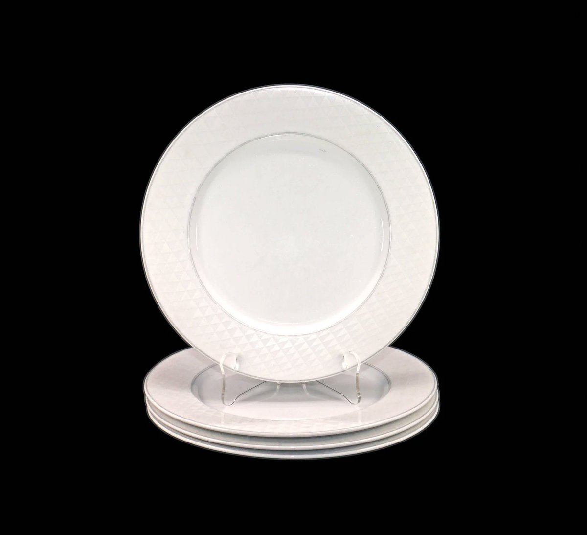 G97816960Girl's tweet photo. Studio Nova Pyramid White dinner plates made in Japan. https://t.co/oax09PO2K0 via @Etsy #BuyfromGroovy #antiqueshop #tableware #vintagetableware #allwhitetableware #PyramidWhite #StudioNova #dinnerware #StudioNovaPyramidWhite #EtsySellers https://t.co/ojaUiFDwWM