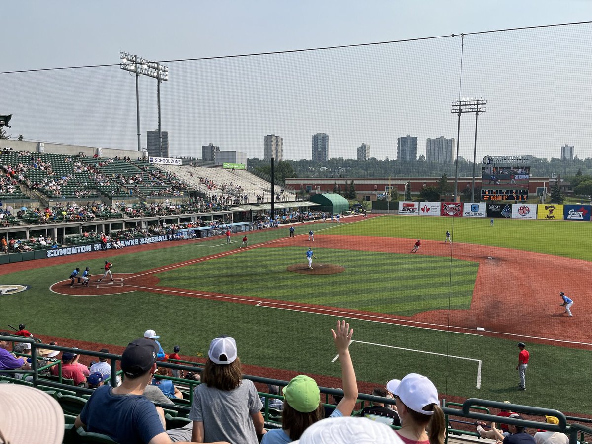 RuthBlakely's tweet photo. @EdmRiverhawks didn’t get the results we were all hoping for today but we had a great time and the bike rides there and back were gorgeous. Thanks for the bike lockup #Remaxfield #yeg #summerfun @YEGRiverboat https://t.co/48ULjftaot