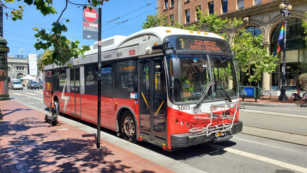 Muni is receiving a $30 million federal grant to prepare two Muni bus facilities for charging new battery-electric buses via @Jerold_Chinn @SFBay sfbayca.com/2023/06/30/mun…