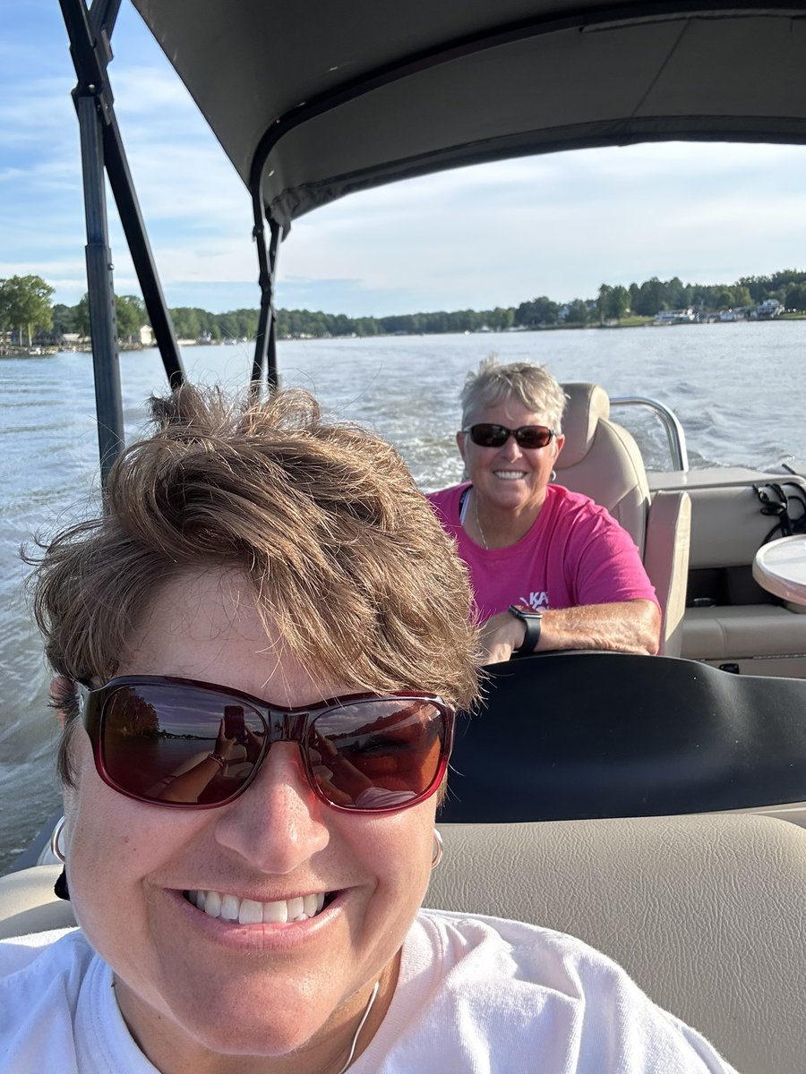 Krystal_Tyndall's tweet photo. Enjoying a late afternoon sunset boat ride in preparation for a busy and productive week. #highrock #reflection @DebbieW39469226 https://t.co/7n2hxrZ2TU