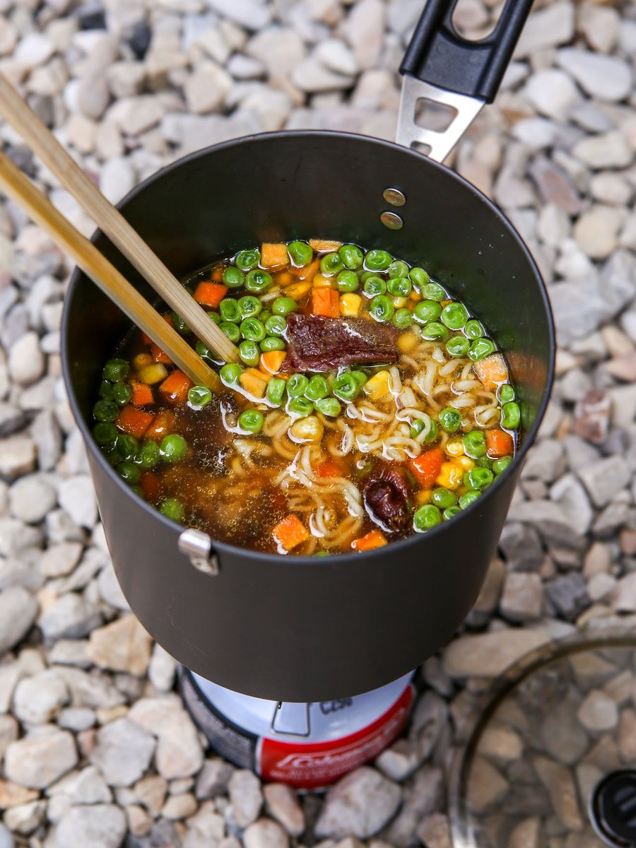 This backpacking ramen soup recipe is filled with hearty meat and veggies, and lots of delicious flavor. Plus, all ingredients are shelf-stable and don't require refrigeration— perfect for camping along the trail! completelydelicious.com/backpacking-ra…