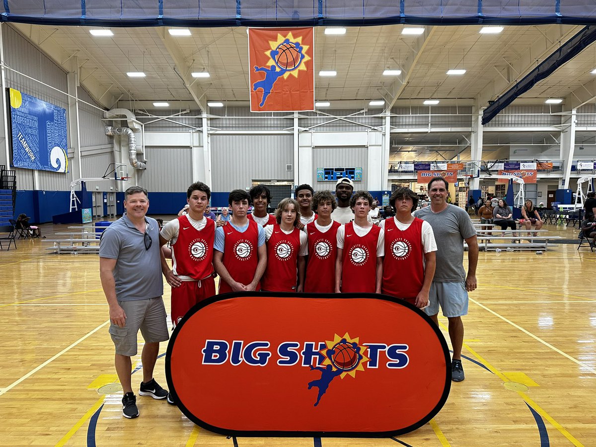 BIG SH🏀TS tweet media