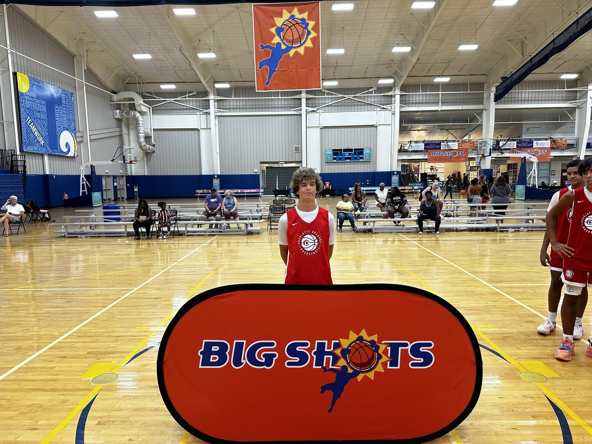 BIG SH🏀TS tweet media