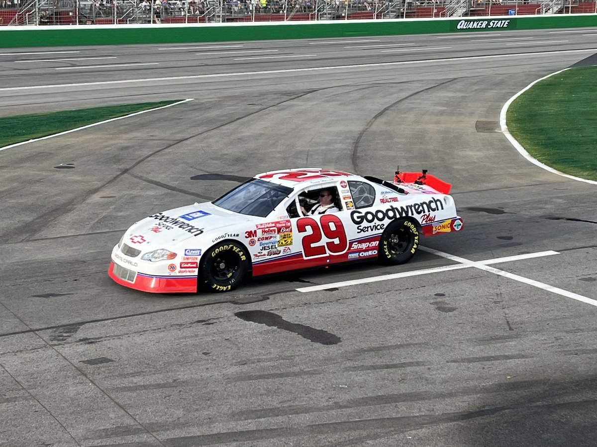 This is cool… I don’t care who you pull for. Great moment for ⁦<a href="/NASCAR/">NASCAR</a>⁩ ⁦<a href="/KevinHarvick/">Kevin Harvick</a>⁩ ⁦<a href="/RCRracing/">RCR</a>⁩