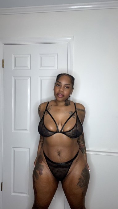 Big K.O.🔥 #naturalbodiesclub https://t.co/5bRigAkldu<a href="/tag/naturalbodiesclub"class="tags">#naturalbodiesclub</a>